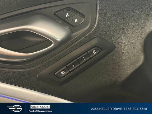 Used 2018 Chevrolet Camaro ZL1 RWD image 17