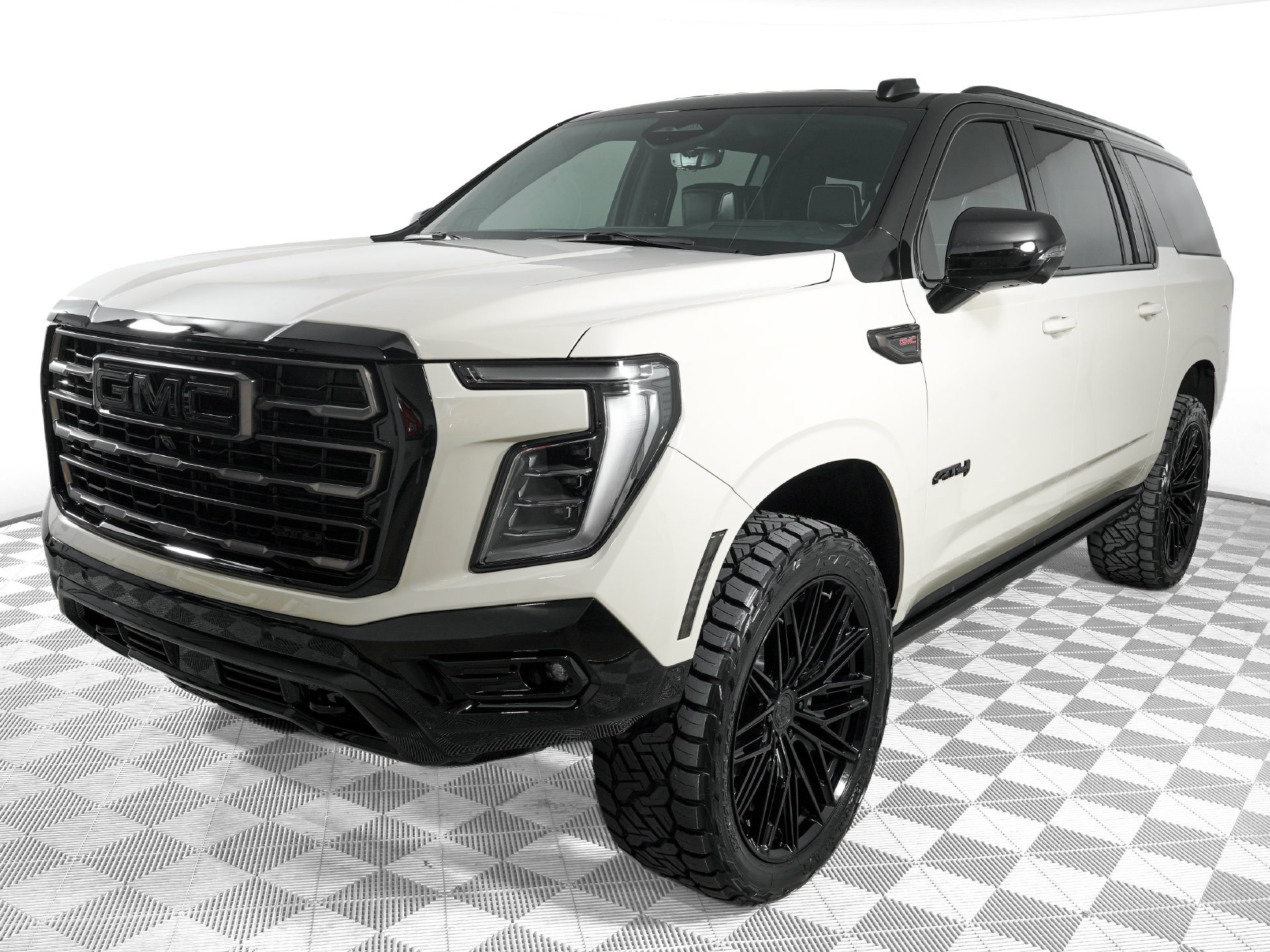Used 2027 GMC Yukon XL AT4 Ultimate AWD/4WD image 9