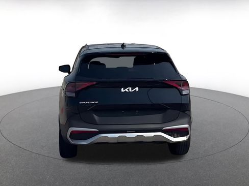 Used 2025 Kia Sportage LX image 12