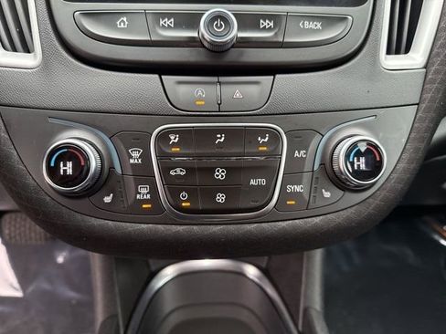 Used 2024 Chevrolet Malibu LT image 25