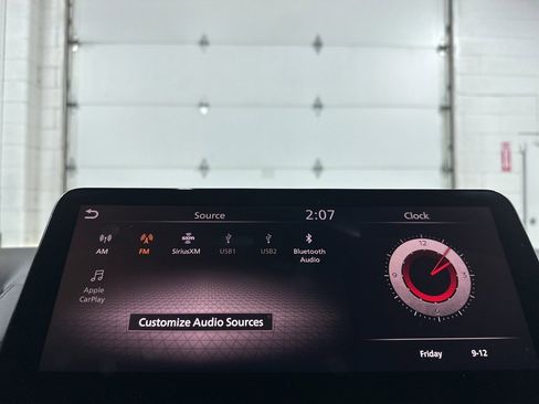 Used 2022 Nissan Armada SL w/ Captain's Chairs Package image 26