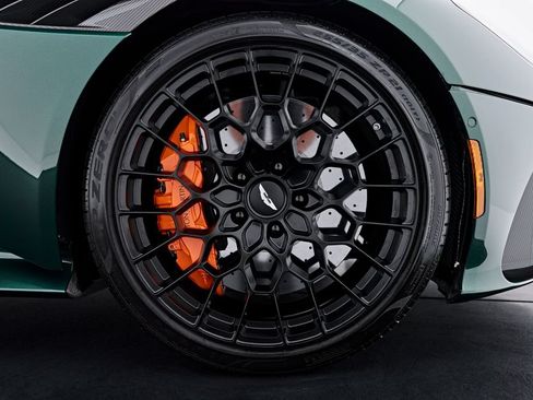 Used 2023 Aston Martin DBS Coupe RWD image 42
