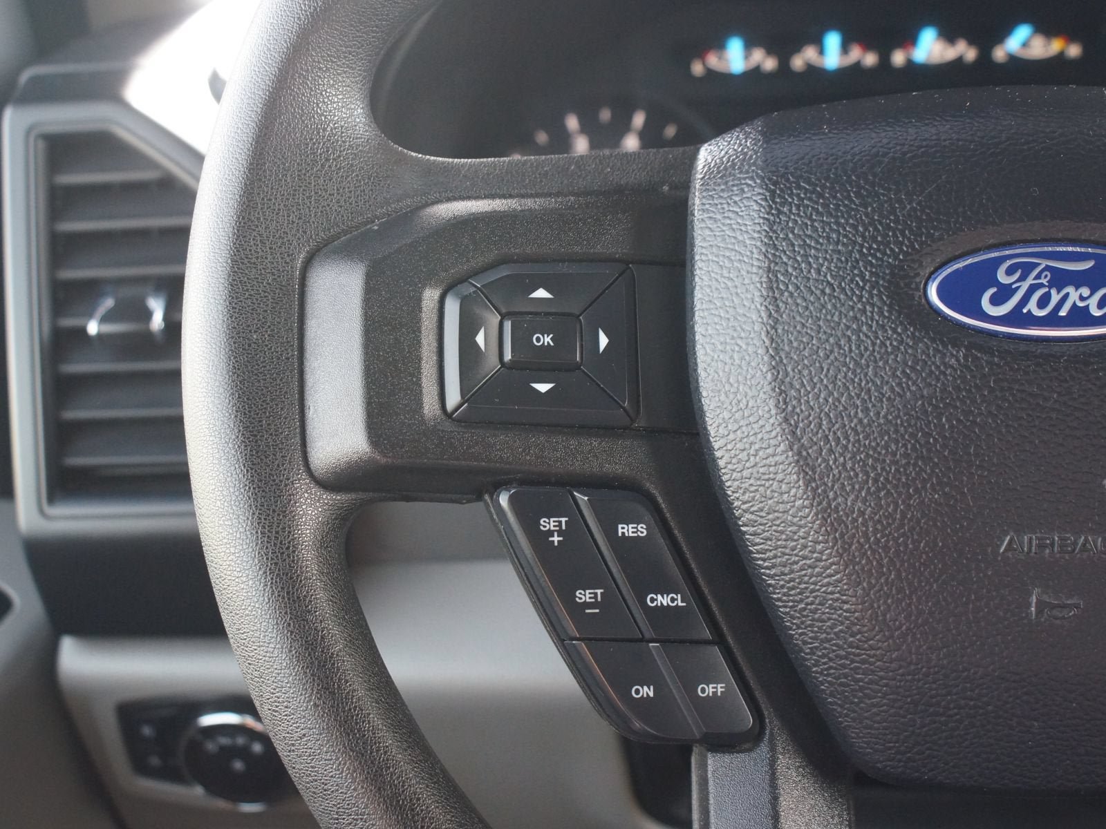 Used 2020 Ford F150 XL w/ Equipment Group 101A Mid AWD/4WD image 8
