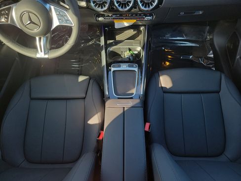 Used 2026 Mercedes-Benz GLA 250 image 10