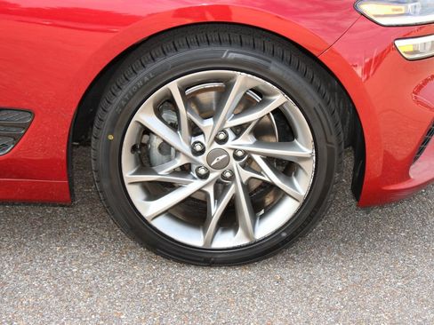 Used 2022 Genesis G70 2.0T RWD image 5