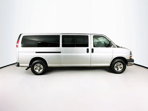 Used 2015 Chevrolet Express 3500 LT w/ LT Preferred Equipment Group image 10