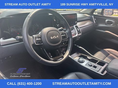 Used 2022 Kia Sorento S image 18