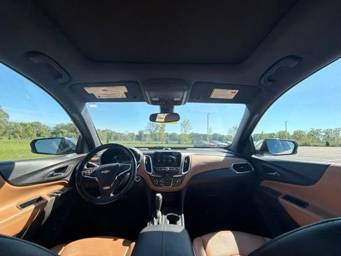 Used 2019 Chevrolet Equinox Premier FWD image 18
