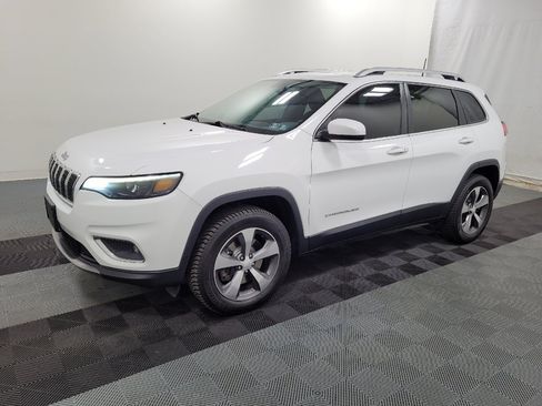 Used 2019 Jeep Cherokee Limited AWD/4WD image 2