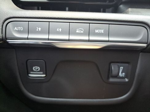Used 2021 Cadillac Escalade ESV Premium Luxury AWD/4WD image 29