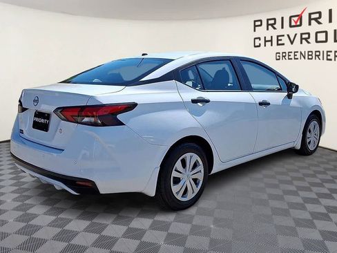 Used 2025 Nissan Versa S w/ Trunk Package FWD image 8