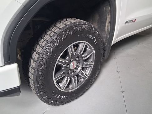 Certified 2025 GMC Sierra 1500 AT4 AWD/4WD image 9