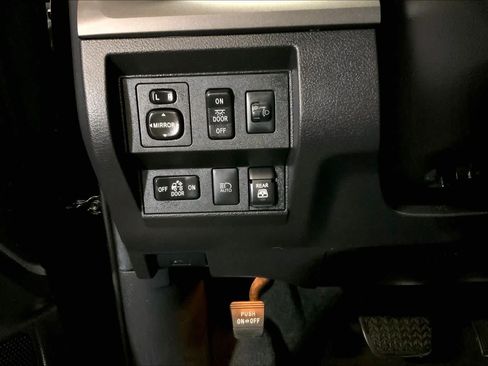 Used 2021 Toyota Tundra SR5 AWD/4WD image 35