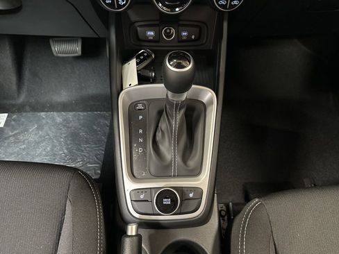 New 2026 Hyundai Venue SEL FWD image 22