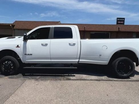 Used 2025 RAM 3500 Laramie AWD/4WD image 5