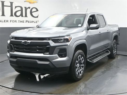 Used 2023 Chevrolet Colorado LT w/ LT Convenience Package III image 32