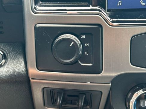 Used 2022 Ford F250 Platinum AWD/4WD image 33