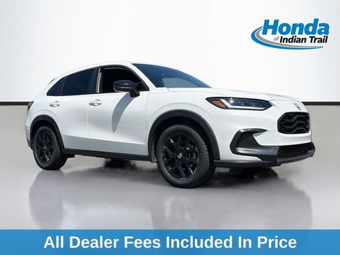 Used 2024 Honda HR-V Sport image 1