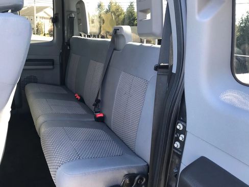 Used 2016 Ford F250 XLT image 3