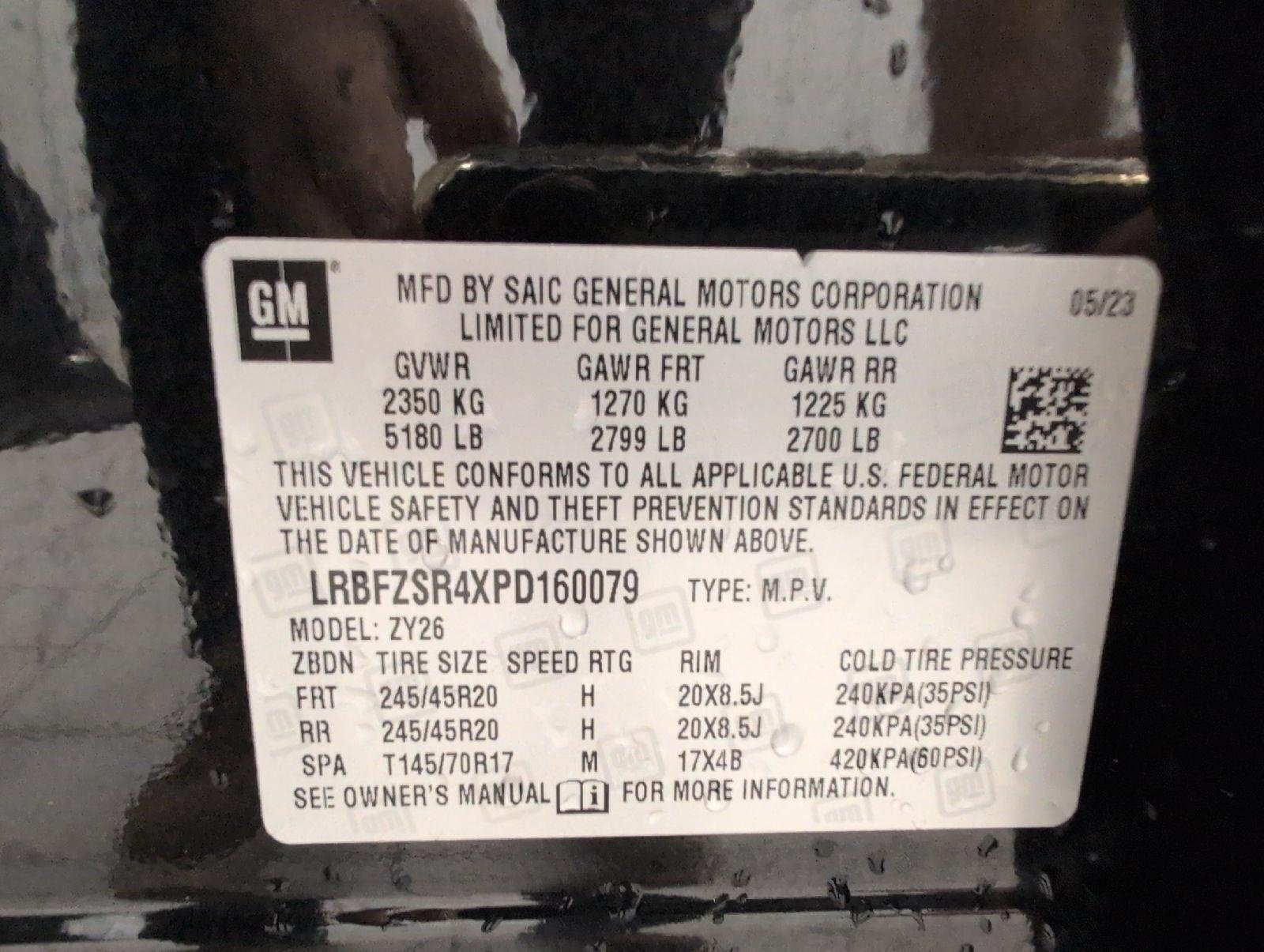 Used 2023 Buick Envision Avenir AWD/4WD image 29