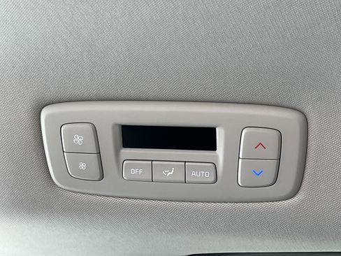 Used 2025 Kia Carnival SX Prestige FWD image 22