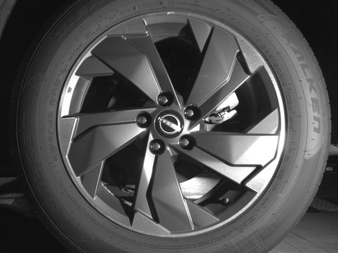 Used 2025 Nissan Rogue SV image 14