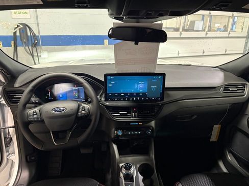 New 2026 Ford Escape ST-Line w/ Tech Pack #1 image 11