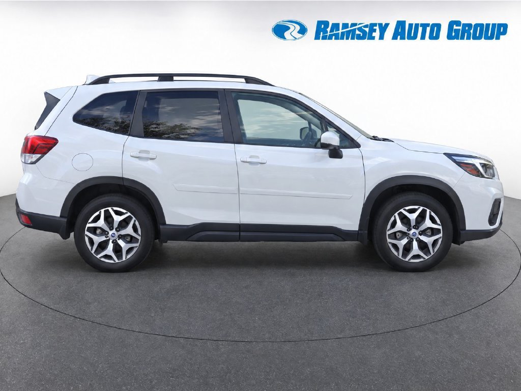 Used 2021 Subaru Forester Premium AWD/4WD image 8