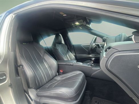 Used 2019 Lexus ES 350 F Sport w/ Accessory Package 2 FWD image 11
