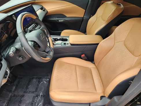 Used 2024 Lexus RX 350 Premium Plus w/ Convenience Package FWD image 14