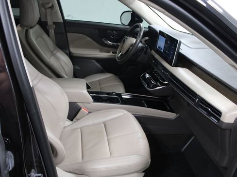 Used 2023 Lincoln Corsair Reserve w/ Jet Appearance Package AWD/4WD image 29