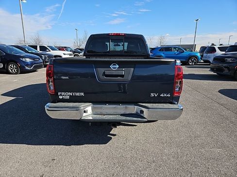 Used 2020 Nissan Frontier SV w/ SV Utility Package image 6