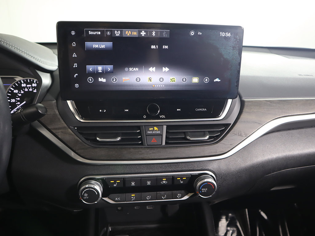 Used 2023 Nissan Altima 2.5 SV w/ SV Premium Package FWD image 46