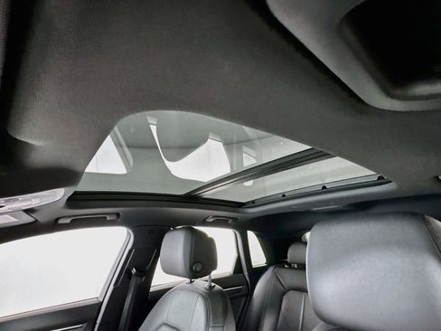 Used 2019 Audi Q3 2.0T Premium image 4