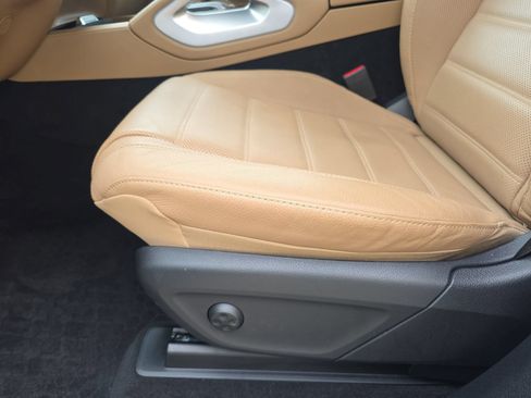 Certified 2024 Mercedes-Benz GLE 450e 4MATIC image 28
