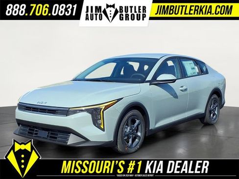 New 2026 Kia K4 FWD image 1