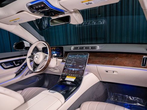 New 2026 Mercedes-Benz S 500 4MATIC image 4