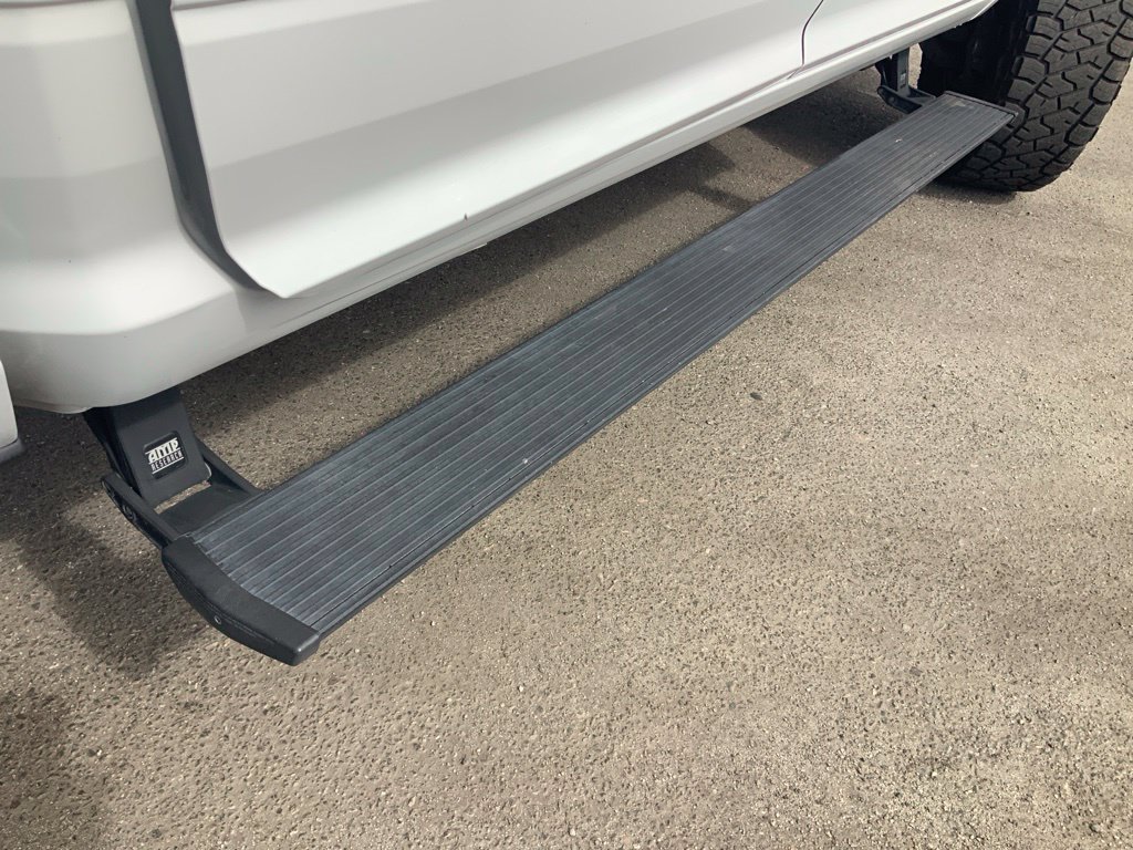Certified 2020 RAM 2500 Big Horn w/ Night Edition AWD/4WD image 14