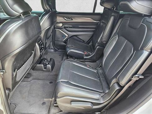 Used 2021 Jeep Grand Cherokee L Overland w/ Advanced Protech Group III image 15