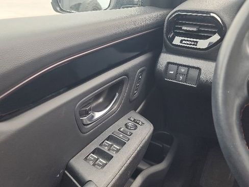 Used 2025 Honda Pilot TrailSport image 40