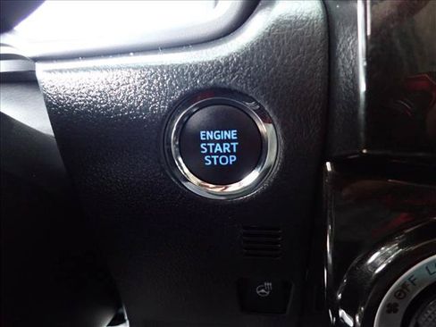 Used 2024 Toyota 4Runner TRD Off-Road Premium w/ Moonroof Package AWD/4WD image 24