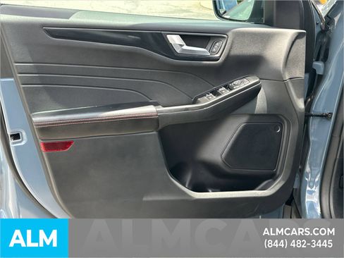 Certified 2025 Ford Escape ST-Line Select AWD/4WD image 11