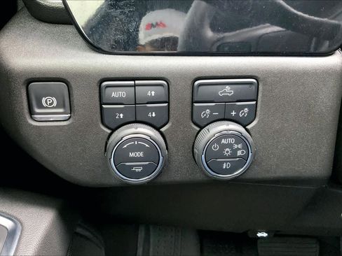 Used 2025 Chevrolet Silverado 1500 RST w/ Z71 Off-Road Package image 36