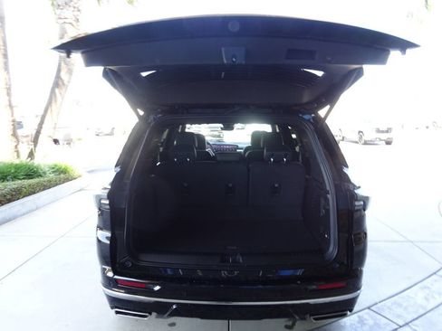 New 2026 Buick Enclave Avenir w/ Super Cruise Package FWD image 30