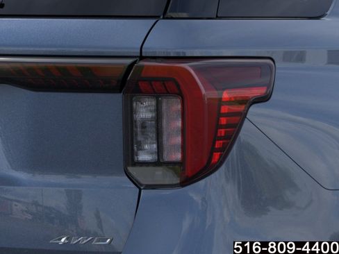 Used 2026 Ford Explorer Active AWD/4WD image 22