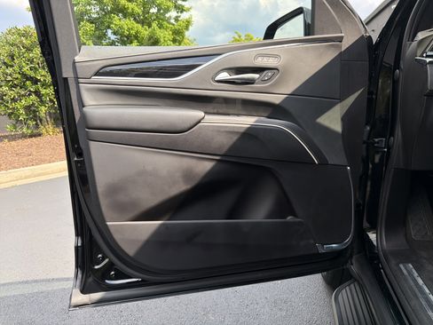 Used 2023 Cadillac Escalade Sport AWD/4WD image 19
