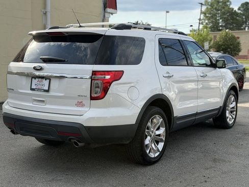 Used 2014 Ford Explorer Limited w/ Equipment Group 302A AWD/4WD image 8