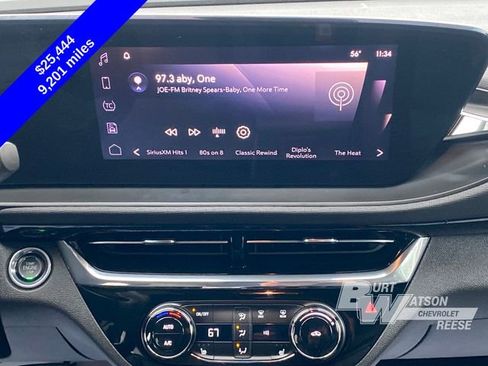 Used 2025 Buick Envista Sport Touring image 22