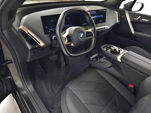 Certified 2024 BMW iX xDrive50 w/ Premium Package AWD/4WD image 18