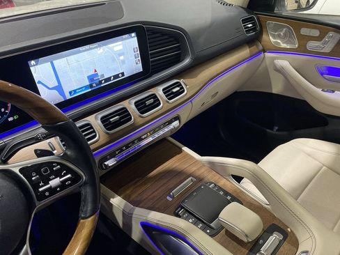 Certified 2022 Mercedes-Benz GLS 450 4MATIC image 8